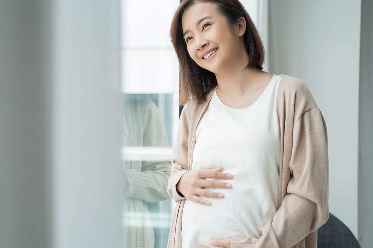 pregnant asian woman