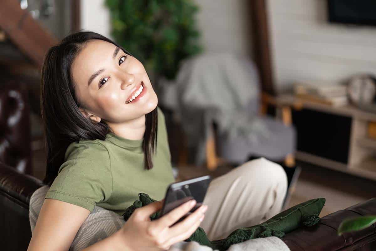 asian woman with double eyelids smiling